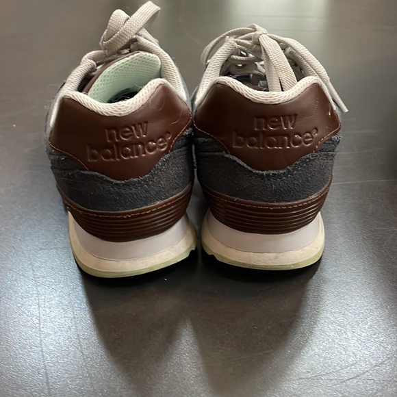 New Balance 574 sneakers size 6 women - Picture 2 of 5